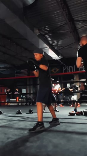 🛑 Ne Pas Arrêter de se Déplacer pour Frapper 👊🏼 #viking #boxe #clubdeboxeviking #coach | Club de Boxe Valhalla