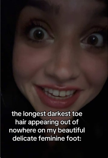 emily carruth :) (@badbittyontheblock)’s video of toe head hair