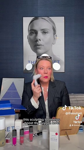 Our Co-Founder @Kate Foster shares the 3 things you need to pick up from the @sephora Savings Event this week 🤩Her must-haves: 💙 The Outset Prep Serum 💙@GXVE by Gwen Stefani Can't Stop Staring Mascara 💙 @Shani Darden Facial Sculpting Wand #theoutset #cleanatsephora #sephorasale #sephora