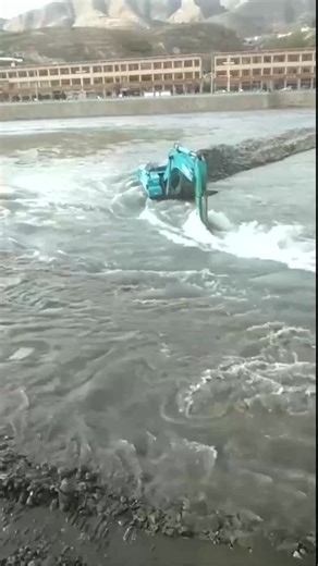 5.8K views | Machinery work involves the operation, maintenance, and supervision of mechanical equipment to ensure efficient production, construction, or repair processes. #machinery #excavator #construction Ma6.4177 | Tech 98M | Facebook