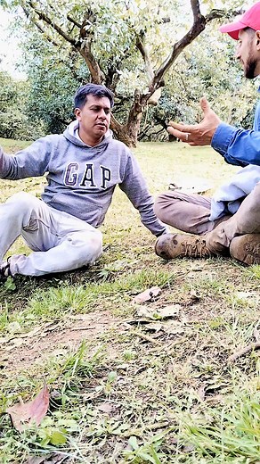 Los chismes de mi pueblo | Javi Ortiz