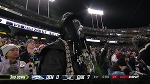 Raiders fans' best moments on 'MNF' | Week 16