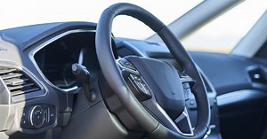 Mom arrested for DUI in Plum; 4-year-old and drugs found in car