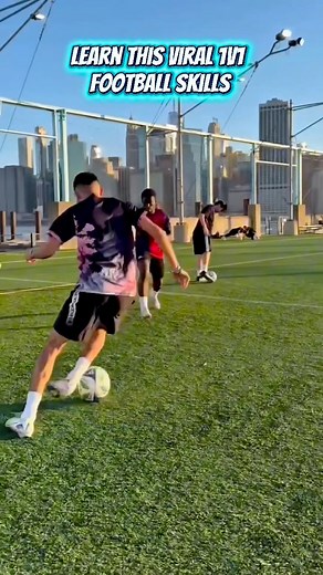 430K views · 4.1K reactions | Learn this viral 1v1 football Skills ⚽️ #football #footballskills #soccer #1v1football #viral | Progrii19 | Facebook