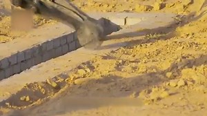 China's first domestically built "yak" robot with a load capacity of 160 kg made its debut recently. The robot can deal with all sorts of road and weather conditions. | People's Daily, China