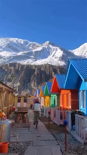 📍Annapurna Circuit Trek (5416m), Nepal. Beautiful Landscape trek in Annapurna Region of Nepal 🥾🟥 Trip Info : ✅Trip Name : Annapurna Circuit Trek (5416m)✅Trip Days: 15 Days✅Max-Elevation: 5,416m ✅Best Seasons: Autumn & Spring✅Group Size: 2 - 15 people✅Arrival On: Kathmandu, Nepal‼️Officially Bookings & Inquires Open for Annapurna Circuit Trek 2025 & 2026 with our Confirmed Dates ‼️🟩 Annapurna Circuit Trek - 15 Days 🟩📸: @rajen.b 🟥 For further Inquires and Booking : ✅Email :sanjibtrekguide@g