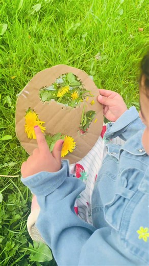 “Let’s make Earth Day fun 🌍🌿 Sticky nature craft outside with leaves, flowers & little hands exploring nature 💚”✨ This activity helps kids explore nature, improve fine motor skills, and learn to love and care for the Earth from an early age 👶💚 Perfect outdoor sensory play for little hands!”#EarthDayActivity #NatureCraft #OutdoorPlay #ToddlerActivities #SaveEarth