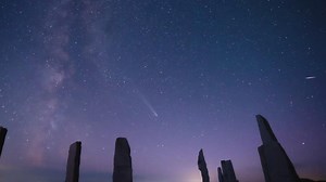 4.7K views · 37 reactions | Have you ever witnessed a stunning comet? Join us as we capture its breathtaking beauty on camera! #CometWatch #Astrophotography | China Xinhua Sci-Tech | Facebook
