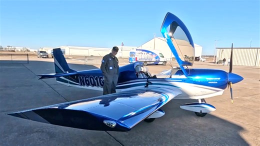 A closer look at Phil Schmidt's Zenith CH 601XL-B / CH 650 light sport aircraft, powered by a Viking Honda engine. #BuildItFlyIt | Zenith Aircraft