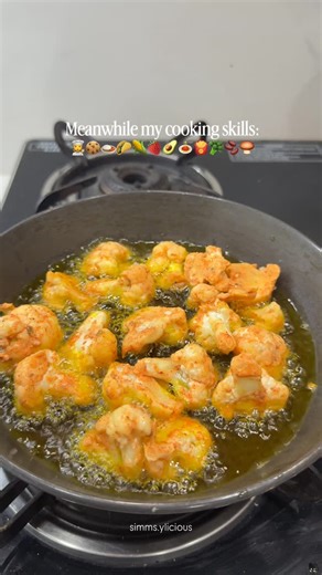 Simriti Tanwar on Instagram: "They expected Maggi… I delivered MasterChef 😌🍛 CookingReel || ExpectationVsReality || MaggiLover || DesiKitchen || HomeChef || MasterChefVibes || GirlWhoCooks || FoodContentCreator || IndianFoodBlogger || RelatableReels || FunnyReel || TrendingReel || KitchenQueen || DesiGirlVibes || FoodieLife #ExpectationVsReality #CookingReels #IndianFoodBlogger #RelatableContent #ReelItFeelIt"