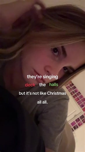 janelletiktok (@janelle.tiktokk)’s video of they're singing deck the halls