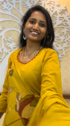 Selectives on Instagram: "✨ New Arrival Women’s Collection — Sample Descriptions 👗 Dresses 1. Elegant Floral Maxi Dress Bloom into style! This flowing maxi features delicate floral prints, a cinched waistline, and breezy fabric — perfect for daytime events or sunset dinners. 2. Statement Satin Slip Dress Luxurious satin with a sleek silhouette. Subtle sheen and adjustable straps make this dress effortlessly chic for parties and date nights. #fashionstyle #fashiondesigner #fashionmodel #fashiond