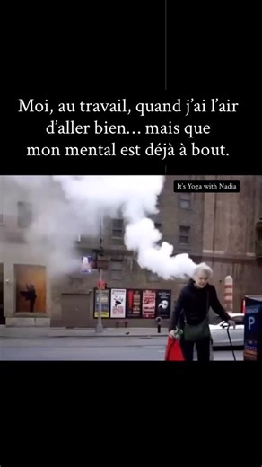 Nadia Valdes - Yoga en entreprise & gestion du stress on Instagram: "❓Au travail, ton stress est plutôt… On ne se dit pas toujours « je suis stressée ». On se dit plutôt : – c’est une période intense – ça ira mieux après – c’est normal dans ce métier – je gère Et pendant ce temps-là…le corps fait ce qu’il sait faire de mieux : il s’adapte. La tension devient familière. La fatigue aussi. Les pensées qui tournent en boucle, presque invisibles. Jusqu’au moment où le calme devient inhabituel, le rep