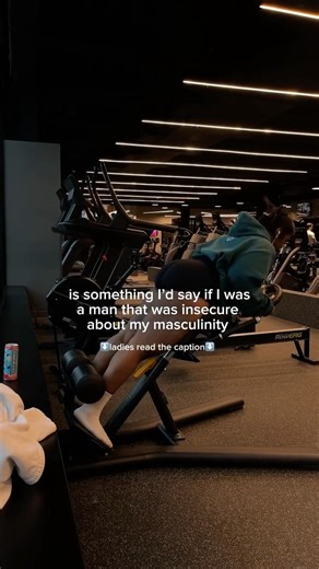 Dess | Natural Weight Loss on Instagram: "Ladies don’t fall for it, we don’t owe these men modesty to protect their ego👇🏽 Some men tie their “manhood” to control, dominance, or being desired. So when women dress for themselves, move freely, or show confidence, and don’t center male approval, it threatens them… So they try to shame or explain your choices to protect their fragile ego. It’s projection and insecurity, not truth! Wear them lil ass shorts girl☺️💕 #gymgirlsmotivation #socialnorms #