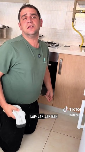 Gerakan Cepat Paklong yang Lucu dan Menggelikan