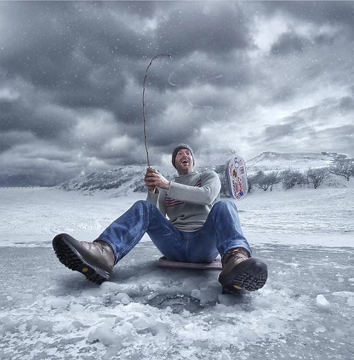 A kind of making of again. Just like yesterday's video ;) Hope you enjoy it. Take a look at the 3D rotating at the end ;) | Adrian Sommeling