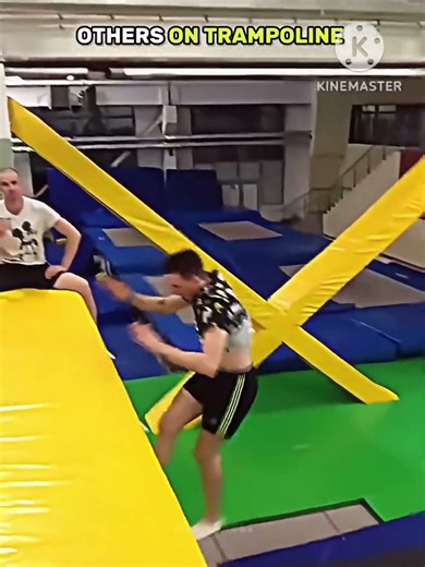 Normal trampoline VS Floating one... #trampolineworkout #trampoline #trampolinejump #trampolinefitn