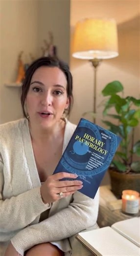 4 Phases Astrology on Instagram: "Need a clear method for answering time-sensitive questions? Horary Astrology Plain & Simple by Anthony Louis - $ walks through classical horary rules and practical chart reading. The chart shows how to assign significators, judge aspects, and reach a reasoned conclusion without guesswork. Keep it as a go-to reference for yes/no queries, locating lost objects, and electional timing. Click the link in our bio to shop now! 🛍️ #4phasesastrology #4phasesdotcom #Hora