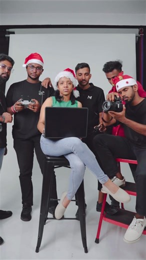 May this Christmas bring light, happiness, and new beginnings to you and your loved ones. Warm Christmas wishes from NYSM 🎄✨ #christmas #digitalmarketing #production #fyp #forypu