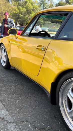 An Immaculate build RS tribute at PCA show today plus a restored classic 911