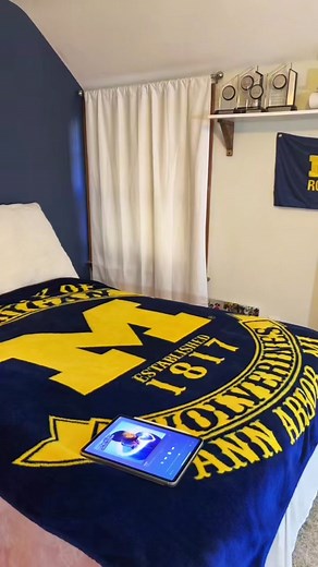 Relaxing Gymnastics Routine with Mandy Squires | ASMR