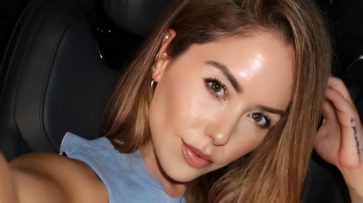 UFC ring girl icon Brittney Palmer stuns in underwear and shows off sideboob