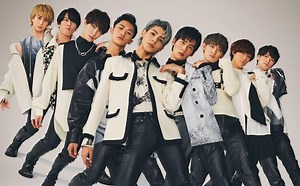 Snow Man史上最もシンクロしたダンスを披露！3rdシングル『Grandeur』MV公開【動画あり】 - ぴあWEB