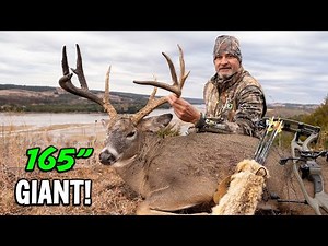 NOVEMBER Monster BUCK with a BOW | Realtree Roadtrips