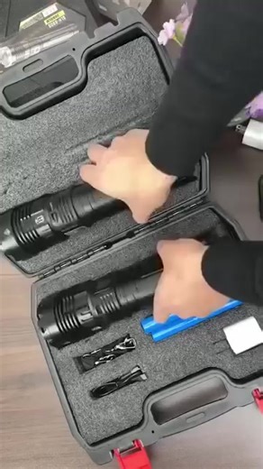 64K views · 251 reactions |  La Lampe Que Tout le Monde Attendait...