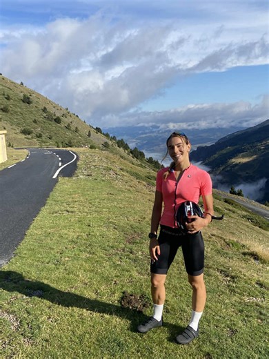 Me compré una bici y ahora mis fines de semana ya no me pertenecen 🚴‍♀️🤡 #triathlontraining #cycling #bike #girlcyclist