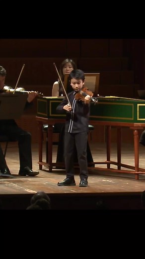 #ChristianLi #Storm #Summer #Vivaldi #4seasons #Musicaclasica #Violin #Violinist #concert #Menuhin #Metalgirl #Fyp #Tiktok #Foryourpage #Live