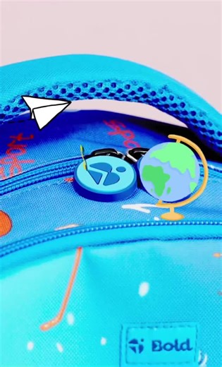 11 seconds. That’s all it takes to flex a brand new look! 🔥 Just zip out… zip in… and BOOM 💥 – your backpack matches your mood for the day. The one & only patent-pending backpack made for the new you. ✨ Ships fast from Canada 🇨🇦… while supplies last! 👉 Be an early trendsetter at boldswagpack.com #SwagInSeconds #MoodSwitch #BackpackGlowUp #TrendsetterVibes