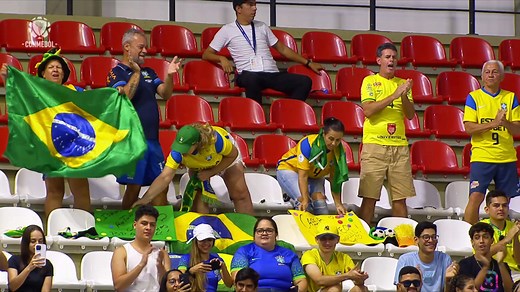 📹 Las mejores jugadas del triunfo de Brasil 🇧🇷 en la última fecha de fases de grupos. ⏯️ As melhores jogadas da vitória do Brasil 🇧🇷 na última rodada da fase de grupos. #VibraElContinente #VibraOContinente #CAFutsal | Copa América