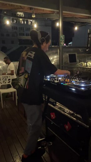 Bringing Back Coloured Lyrics in House Music