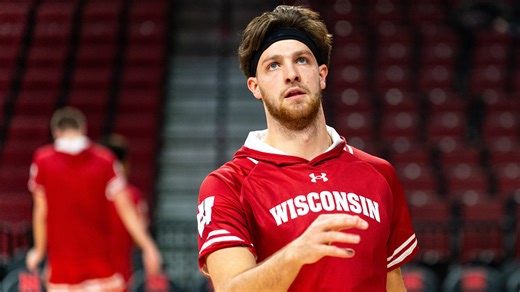 Why Carter Gilmore is a valuable reserve for Wisconsin men's basketball team