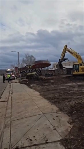 A hard moment, but an important one to remember. Watching the Hi-Line Motor Court come down was the end of an era in Ash Fork history. We’re grateful the museum was able to save the sign, and we look forward to honoring its story through restoration and display. | Ash Fork Rt 66 Historic Museum