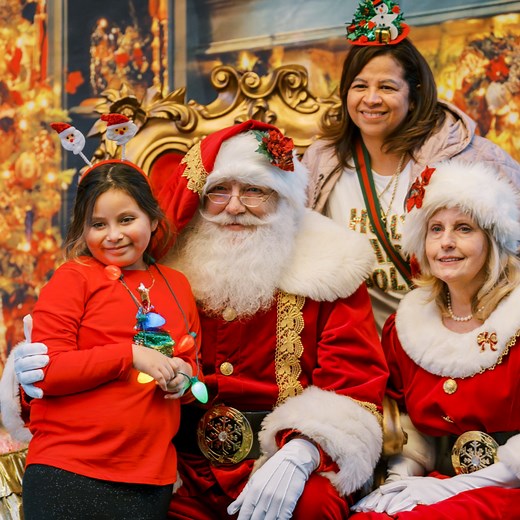 180 reactions · 26 shares | Holiday Magic awaits!  Join our #FREE Reliant Lights Your Holidays event in the Dallas Arts District-- live music, Santa meet & greet, fireworks display, and a drone show await you on Dec 7th! ⛄✨ RSVP at attpac.org and make it a night to remember! | AT&T Performing Arts Center | Facebook