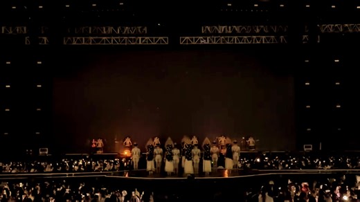 Southern Isan Thai Traditional Dance as the Opening Show of the Khemjira Concert, January 2026 🇹🇭 . Credit: Bird Krittin | Thai Culture to the World
