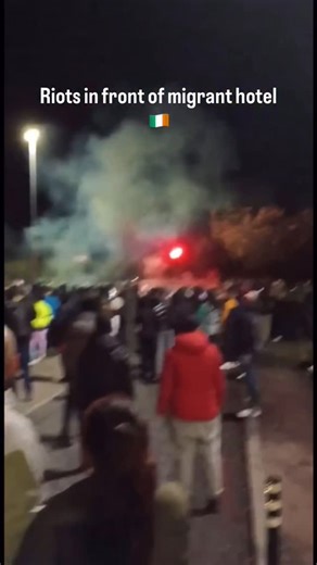 BREAKING: Riots break out for a consecutive night as crowds of men have gathered in front of the migrant hotel in Dublin where an illegal migrant with a deportation order raped a 10-year-old Irish girl 🇮🇪 | Visegrad24