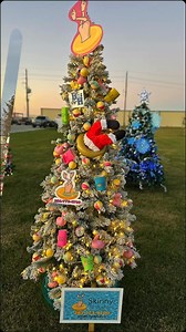 🎄 Local businesses, come join our Christmas Tree Village! Bring a tree, decorate it your way, and help us spread some hometown cheer. Santa comes Dec 20th! Want in? Message us! ✨🎅 | Eagle Express