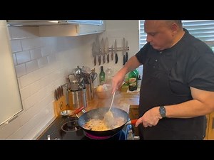 Cooking Step-by-Step with Oscar -- Arroz Chaufa Peruano/Peruvian Fried Rice