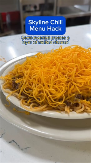It’s all about the layers with this menu hack! Next time you order a Way, ask for semi-inverted to get the best of both worlds and a layer of melted cheese! ​ Let us know how you order you Way in the yourcomments! 👇 | Skyline Chili