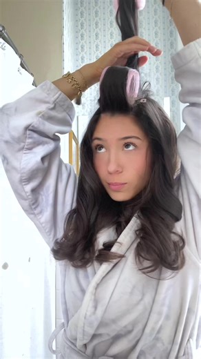 Hair Rolling Techniques for Gorgeous Styles