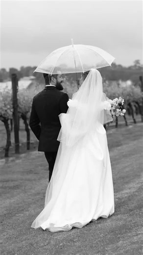 Donna & John Video: @aisleproductions Photo: @clairedavie Venue: @sirpazestate Celebrant: @jillianlancecelebrant Flowers: @elsaandgray Dress: @thesposagroupmelbourne Makeup: @jaynellelording_makeup Hair: @kelseymareehair Music: @heyjack_co Cake: @yarravalleycakecompany #weddingvideo #weddingvideography #weddinginspiration #weddinginspo #melbournewedding #yarravalleyweddings | Aisle Productions