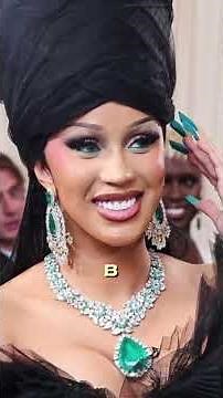 Top Celebrities who embarrassed themselves on stage