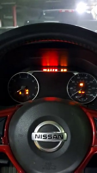 Nissan Altima 2021 modal Parking sensor