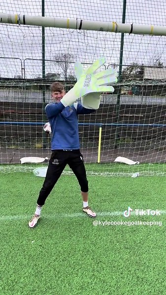 Gigantic Football Goalkeeper Gloves - Would You Try These Gloves?