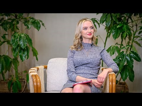 Meet Charlize van Zyl - the one who makes FIDE's LIVE broadcasts fun