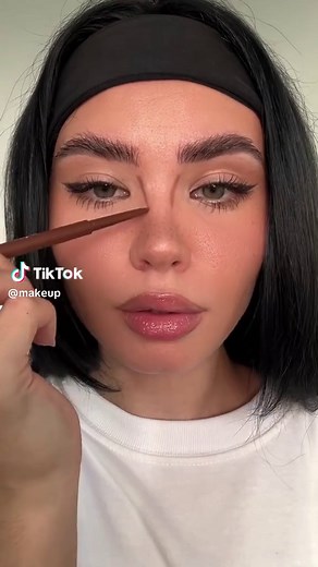 How to Master Nose Contouring Techniques