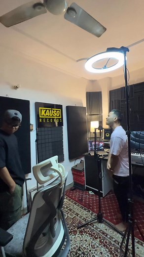 Sonu Nigam Bhandi Rha 😆 finally yo geet ma 1 million complete vayo | GOli